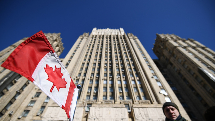 В Канаде после запроса России закрыли фонд эсэсовца Хунки