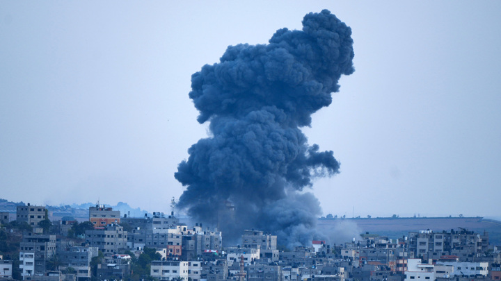 ЦАХАЛ наносит удары по стратегическим центрам ХАМАС в секторе Газа