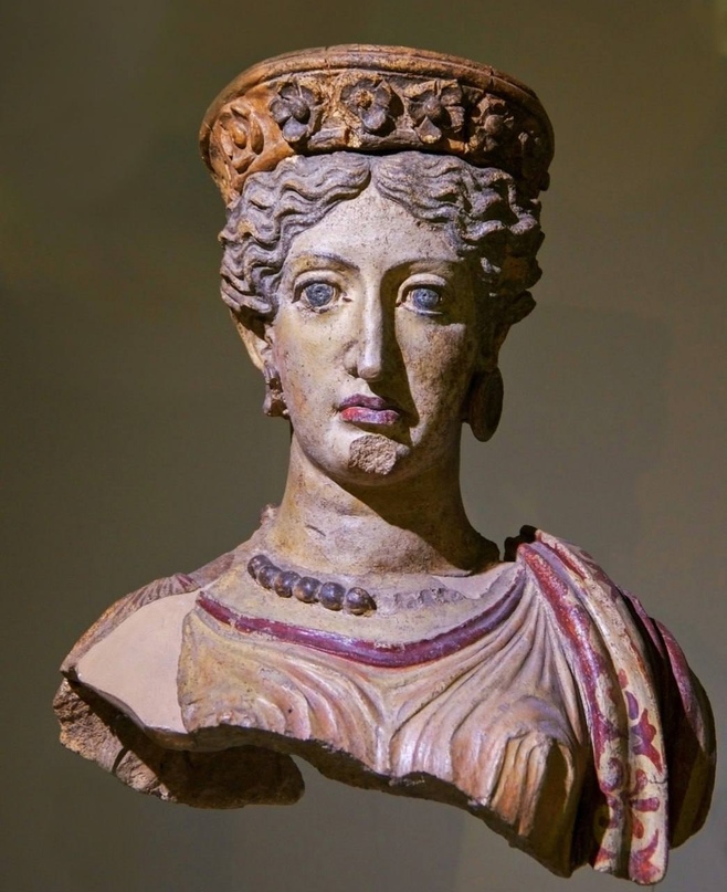 Синеглазая этрусская богиня, IV век до н.э.