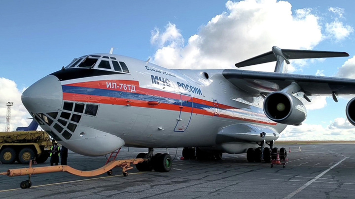 Спецборт МЧС России доставит в Газу 20 тонн гуманитарной помощи