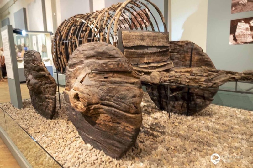 Эта невероятно сохранившаяся повозка возрастом 4000 лет, сделанная только из дуба