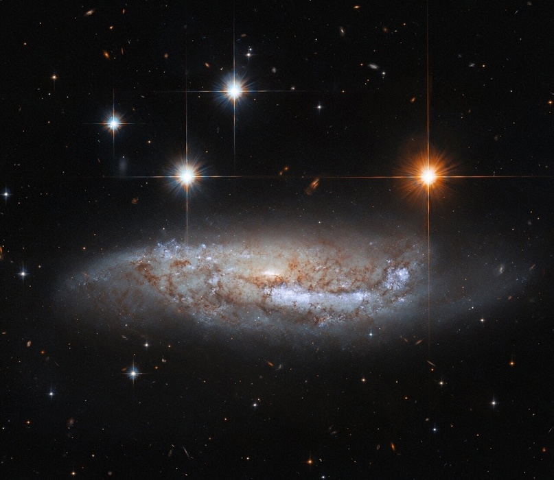 Спиральная галактика с перемычкой NGC 3568
