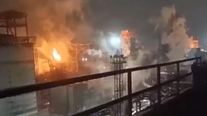 Беспилотники атаковали крупнейший сталелитейный завод России НЛМК