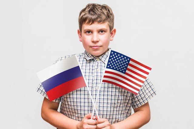 Фабрика «Коль из Уренгоя». Зачем российских школьников тайно возят в США?