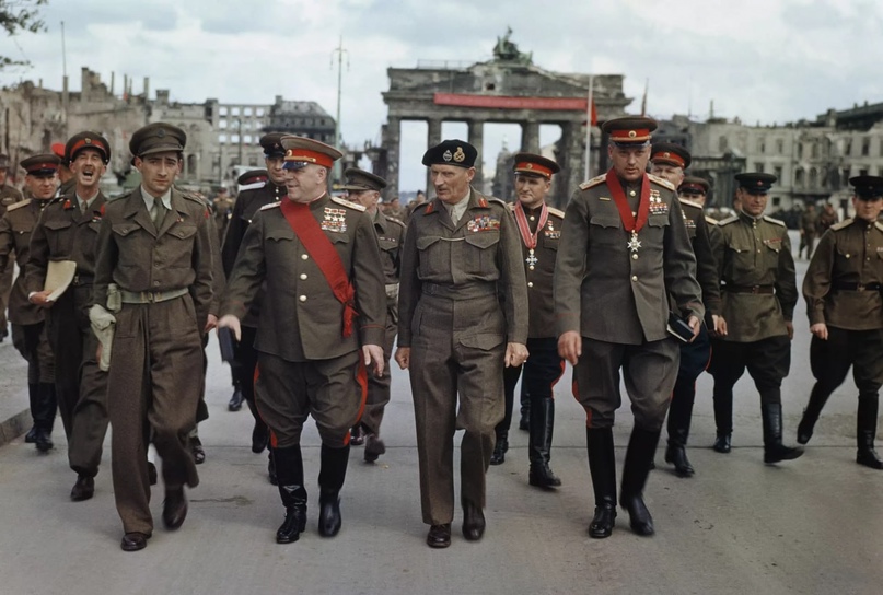 Берлин, июль 1945⁠⁠. Жуков, Монтгомери, Рокоссовский