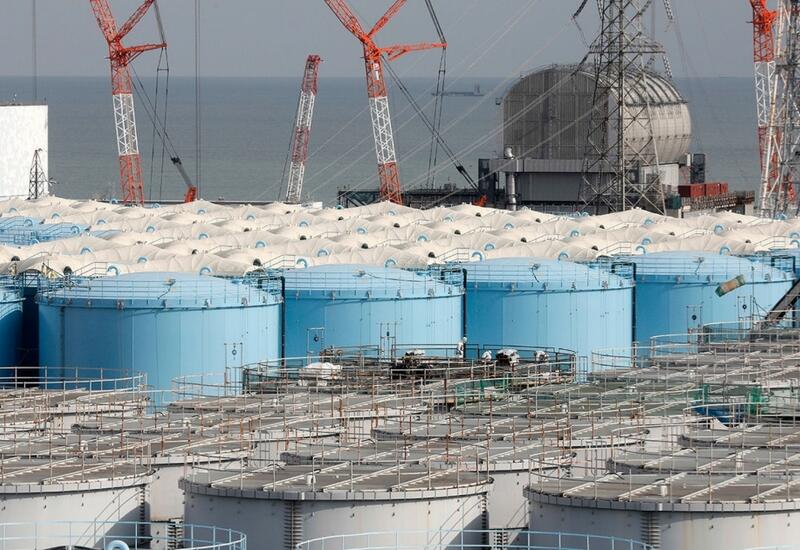 В Японии возобновили сброс воды с АЭС 