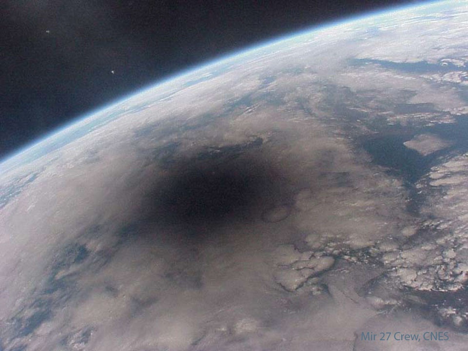 Вид на Землю во время затмения