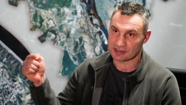 Кличко заявил, что Украина не отдаст территории, и попросил ракеты