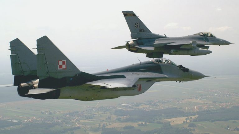 Польша подняла в воздух самолёты из-за действий российской авиации