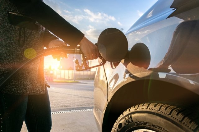 Эксперты допустили снижение цен на бензин на АЗС в РФ