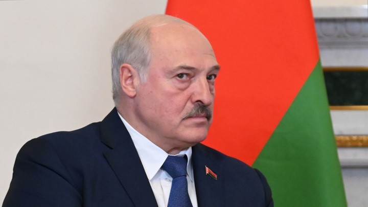 Лукашенко заявил, что никогда не был ворюгой и не позволит этого своим детям