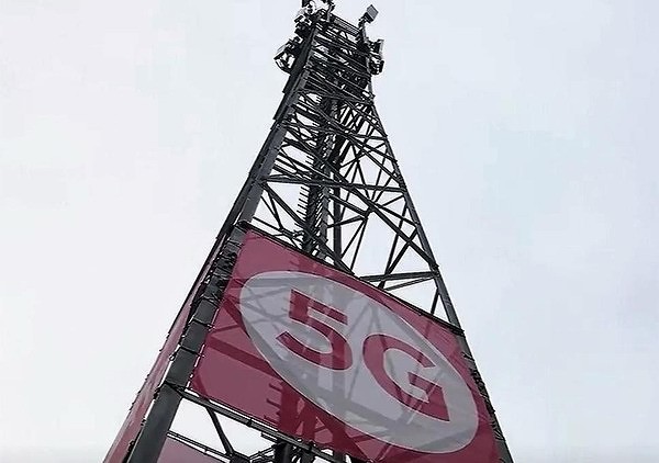 Сотовые операторы пошли против власти. Они отказались строить сети 5G на российском оборудовании