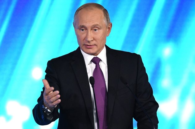 Путин ответил анекдотом на вопрос о новом сроке