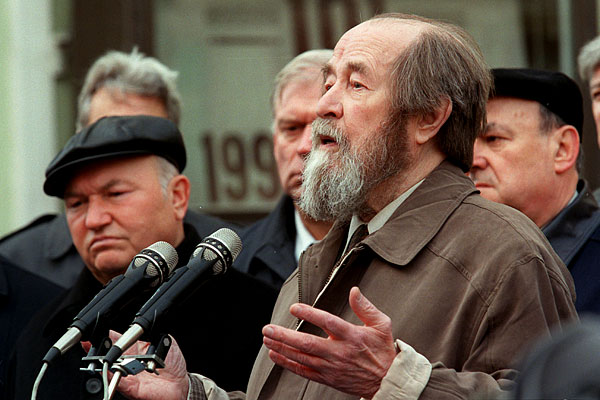 Простой человек и не заметит, где Солженицин предал и обманул 2