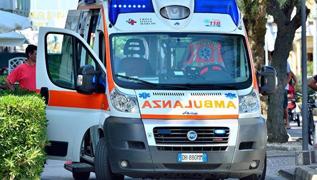 В Италии госпитализировали девушку, потеющую кровью