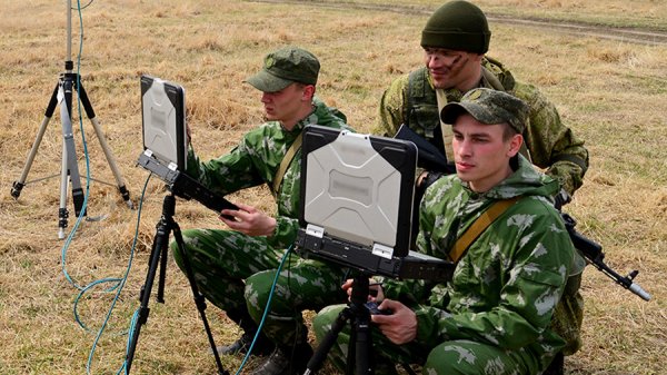 Ноутбуки для российской армии перестанут комплектовать кувалдами