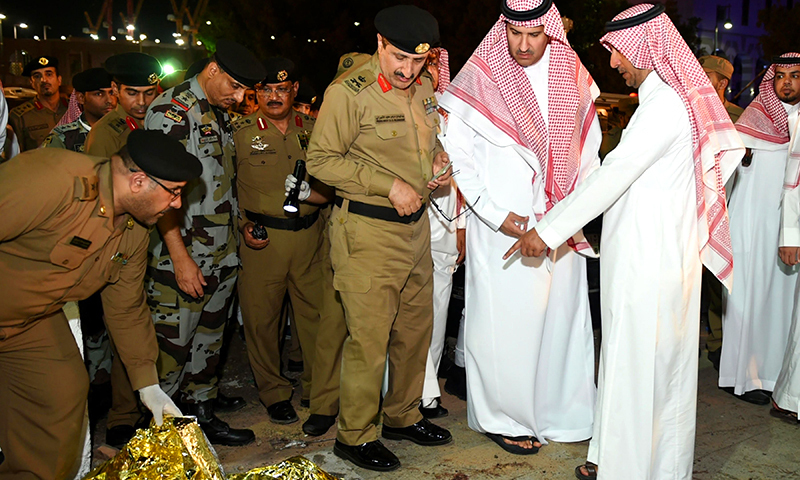 Саудовский комитет по борьбе с коррупцией распорядился задержать 11 принцев