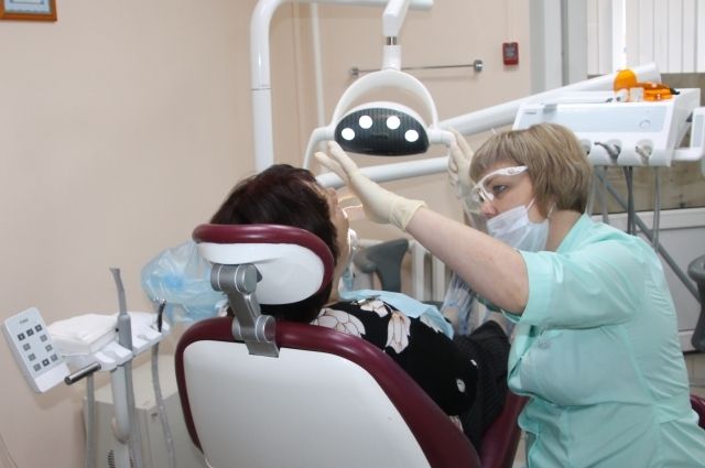 Обязательно ли вставлять имплант после удаления зуба?