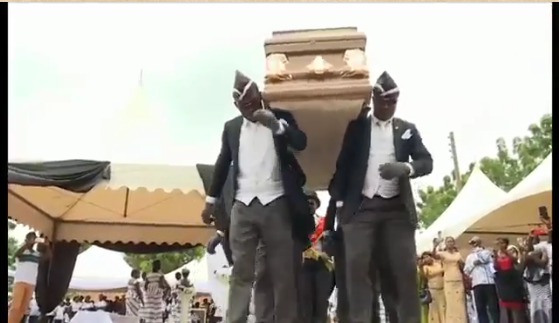 Веселые африканские похороны с танцами