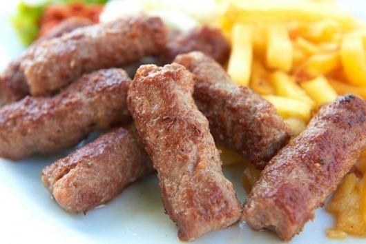 Чевапчичи : Мясные колбаски по сербски