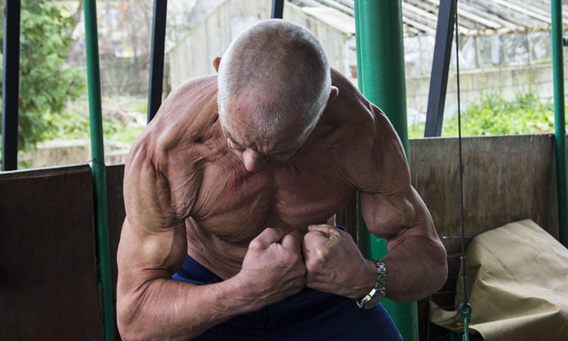 В 70 лет выглядеть на 40: как пенсионер-бодибилдер из Беларуси объявил войну старости