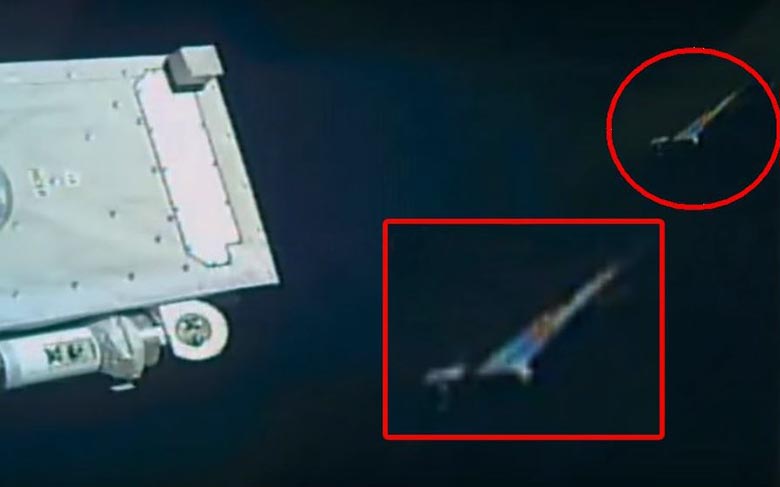 Камера МКС «выхватила» из черноты космоса радужный НЛО
