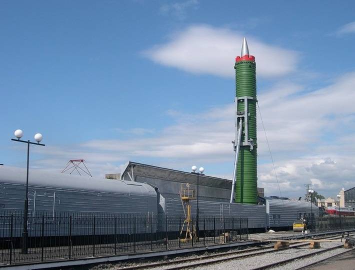 СМИ: В России прекратили работу над «ядерным поездом»