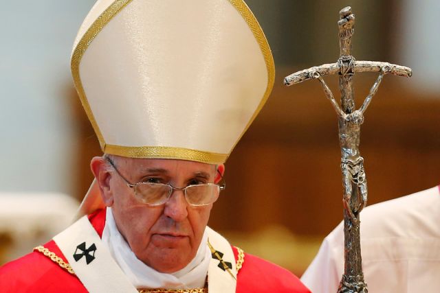 Почему Папа Римский «хочет изменить» слова в «Отче наш»?