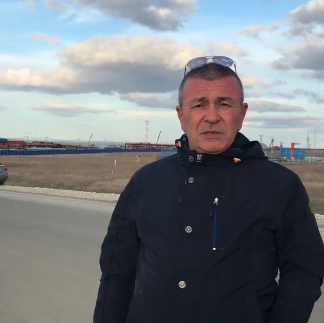 Новороссиец ответил недоброжелателям Крымского моста: «Строили-строили, наконец, построили»