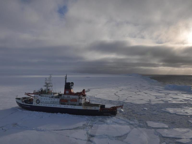 Почему Антарктика теряет льды?