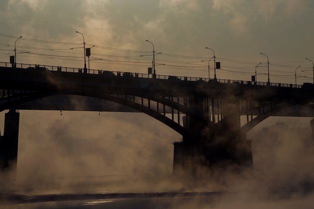 Черный смог окутал Красноярск