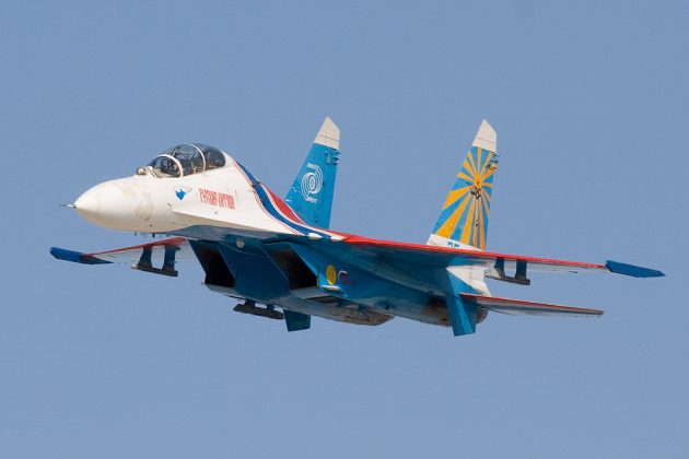 Иностранцы об экстремальной посадке Су-27: «Попробуйте это сделать на пластиковых F-22»