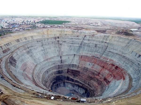Из затопленной шахты рудника «Мир» эвакуировали 150 человек