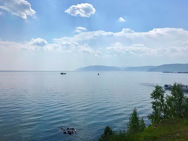 Засушливая и жаркая погода привела к маловодью в бассейне Байкала