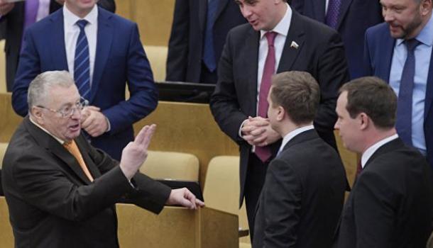 С миру по нитке: Жириновский призвал депутатов скинуться по миллиону рублей на его кампанию