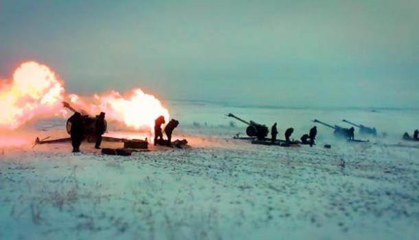 Донецкая артиллерия работает по позициям карателей под Донецком