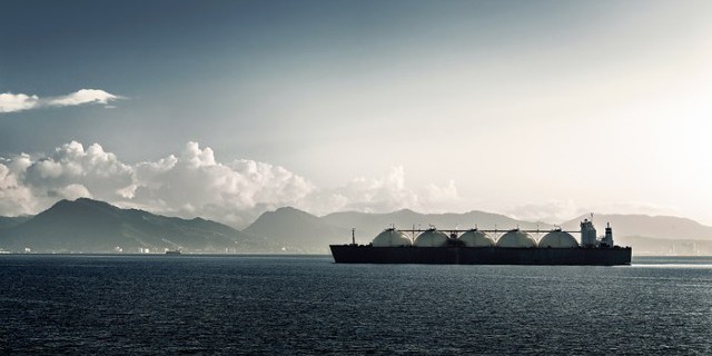 8 танкеров с газом Ямала отправлены в США, ЕС, Азию