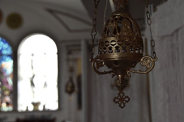 РПЦ запретила в служении священника, задержанного в белорусском притоне