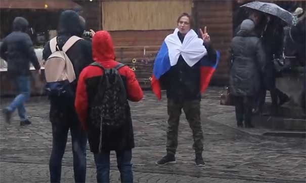 Социальный эксперимент питерских блогеров: С флагом России по Львову (Видео)