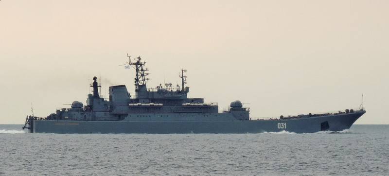 СМИ: британский флот неспособен сопровождать российские корабли