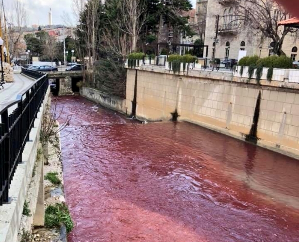 Первая казнь: В Ливане река стала 
