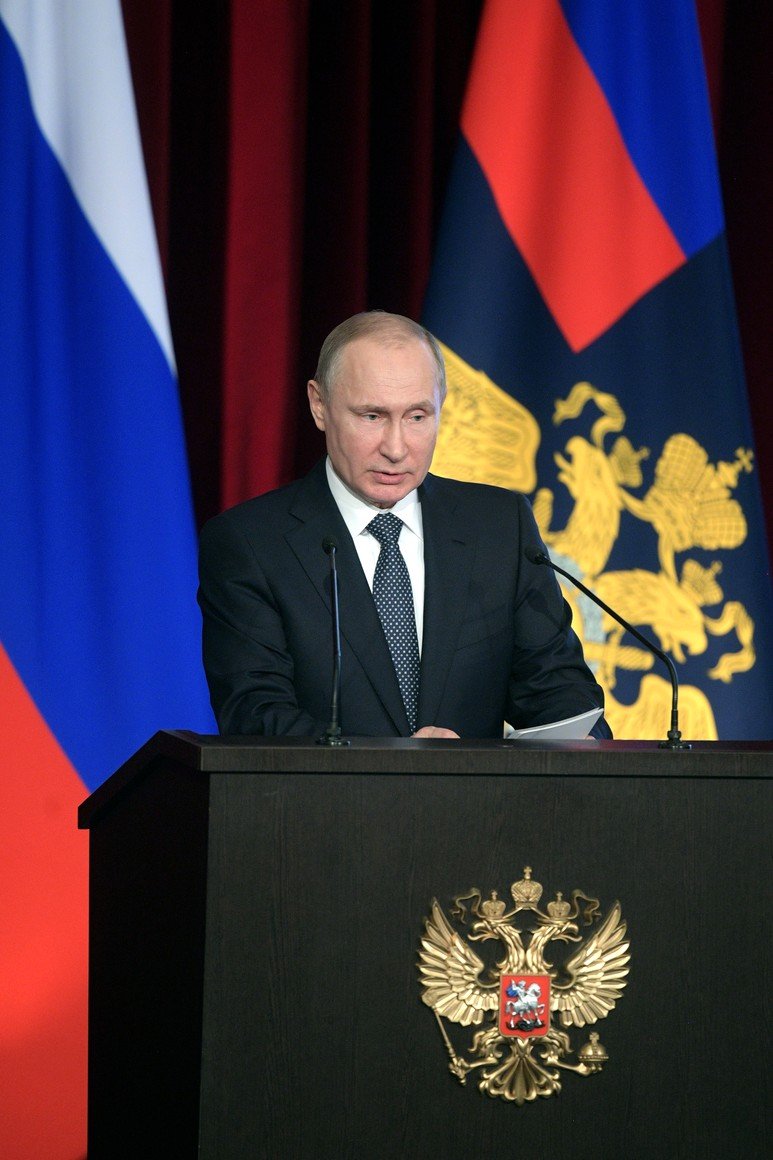 Путин призвал не разрывать многовековые связи с Европой в угоду конъюнктуре