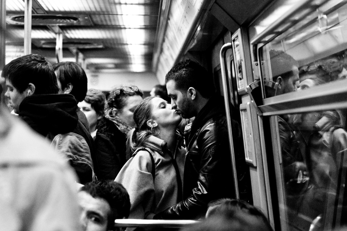 Секс в метро: победа свободы или коллапс цивилизации?