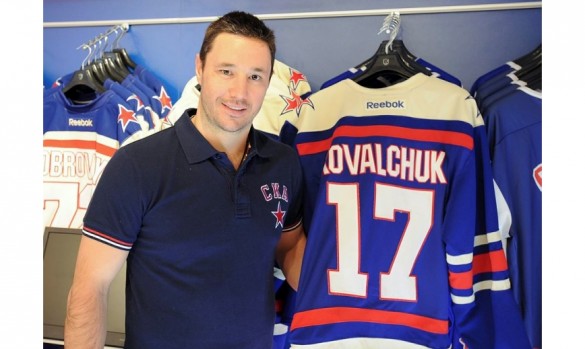 Илья Ковальчук продает олимпийскую машину и хоккейный свитер