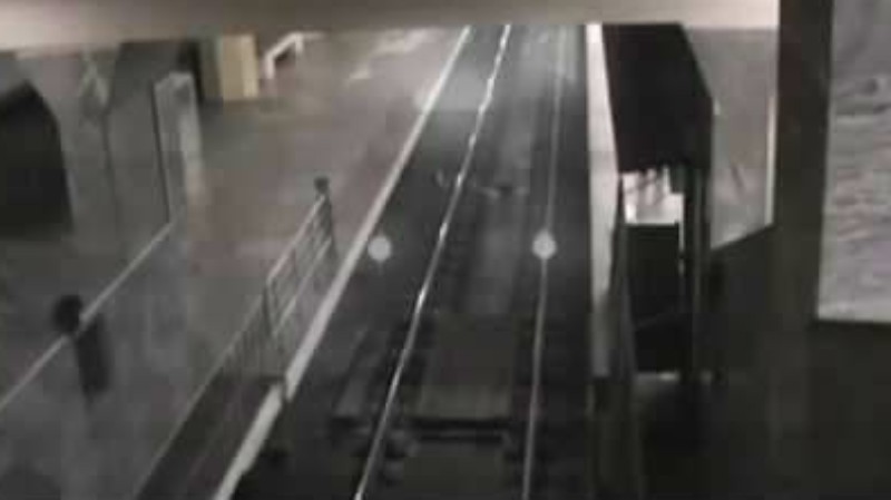 Поезд-призрак прибыл на китайский вокзал