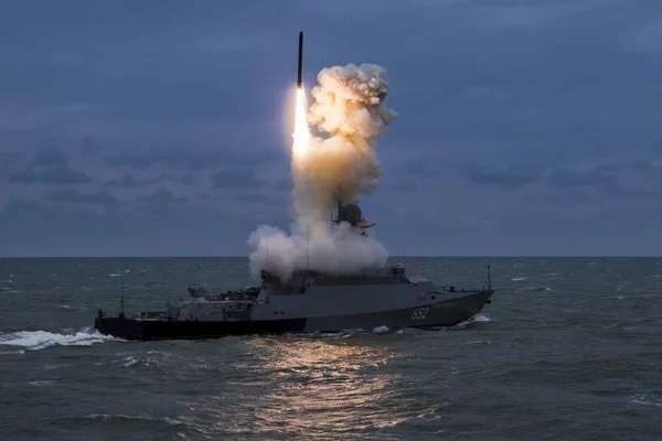 Шойгу преподнёс сюрприз НАТО: Каспийская флотилия будет бить по объектам США “Калибрами” из Дагестана