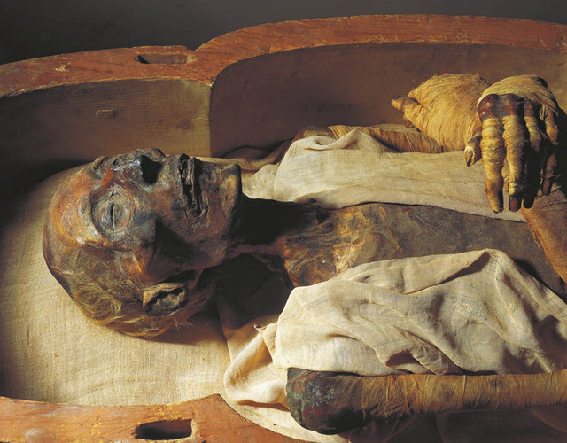 Загадка следов никотина и кокаина в древних мумиях Старого Света