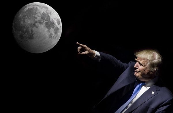 Дональд Трамп вновь (?) отправит американцев на Луну