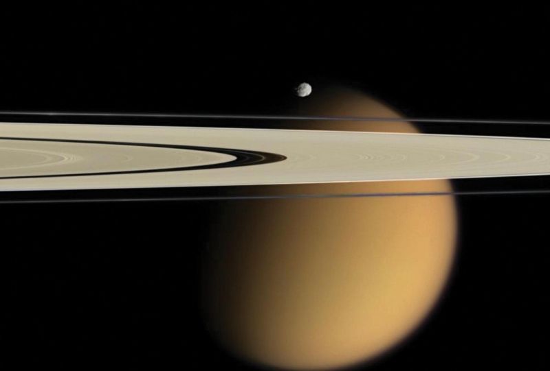 Ученые предполагают наличие жизни на спутнике Сатурна