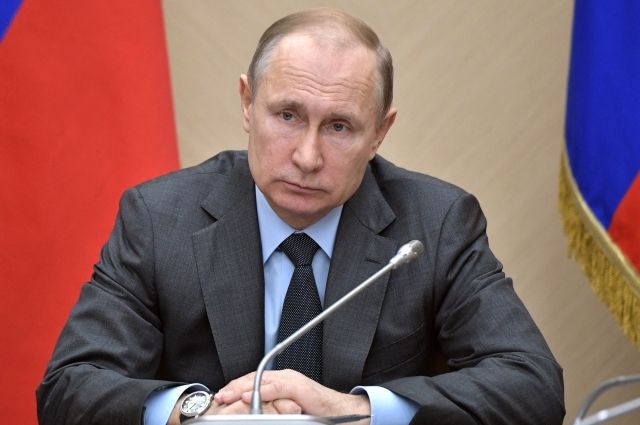 Путин подписал закон о блокировке в сети порочащих честь данных